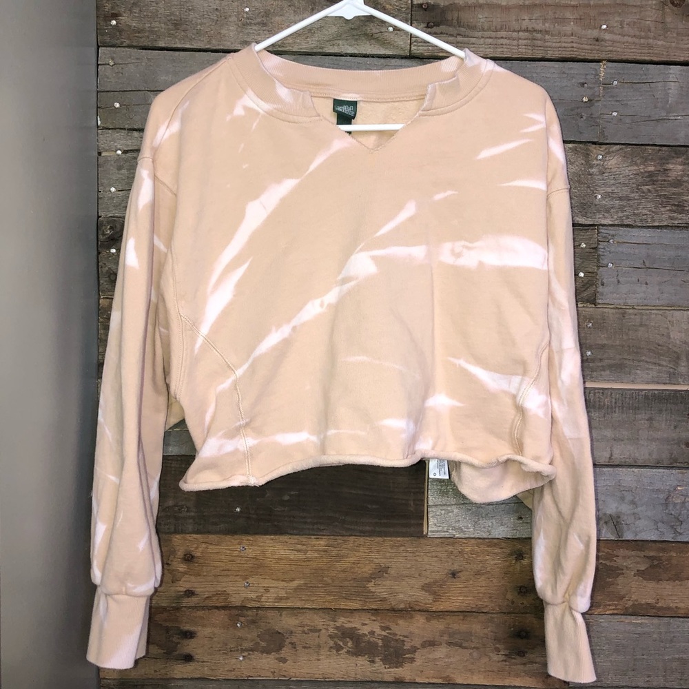 cropped crewneck